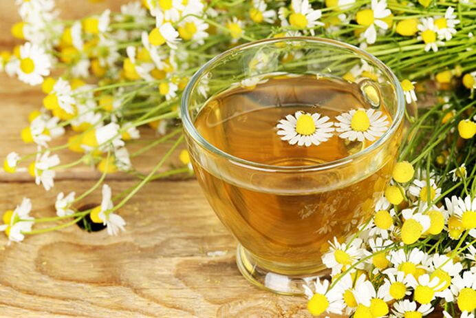 Chamomile decoction treats ankle arthritis