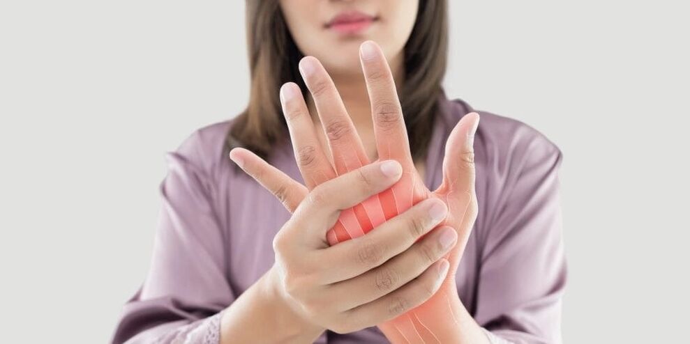 Red skin and increasing pain in the finger joints are symptoms of rheumatoid arthritis.